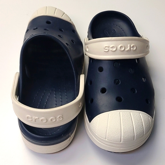 Crocs - Picture 2 of 3